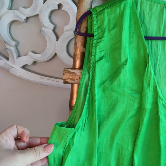 ⭐Outfits by Simo⭐ Zara Satin Top - Picture 4 of 9